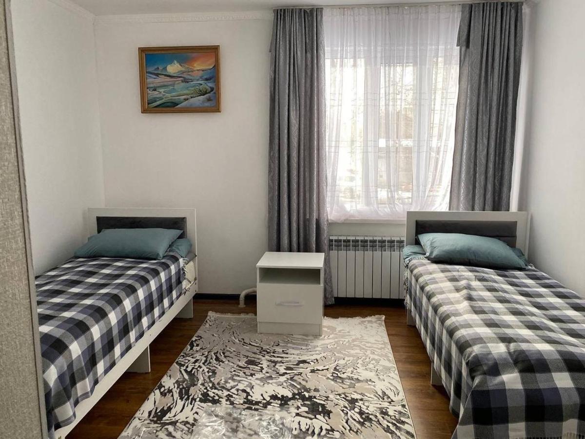 Karakol-Guest Bed & Breakfast Exterior photo
