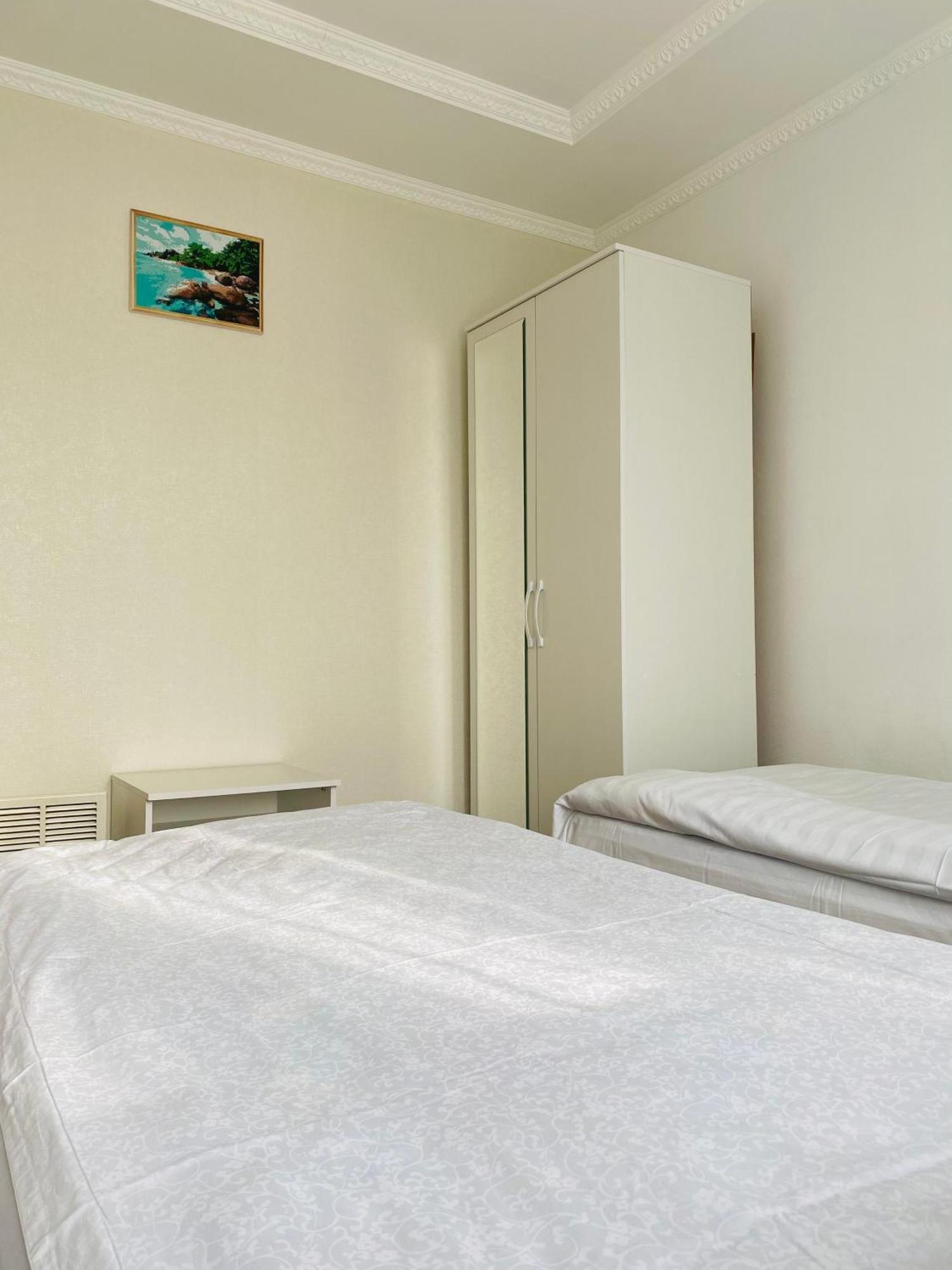 Karakol-Guest Bed & Breakfast Exterior photo